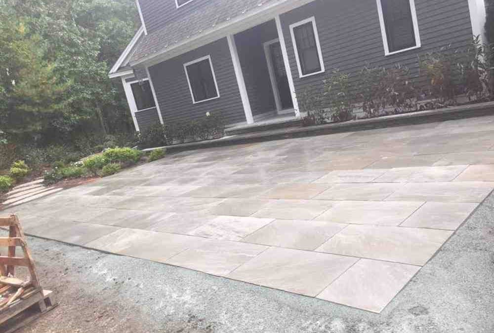 The Complete Guide to Commercial Retaining Walls