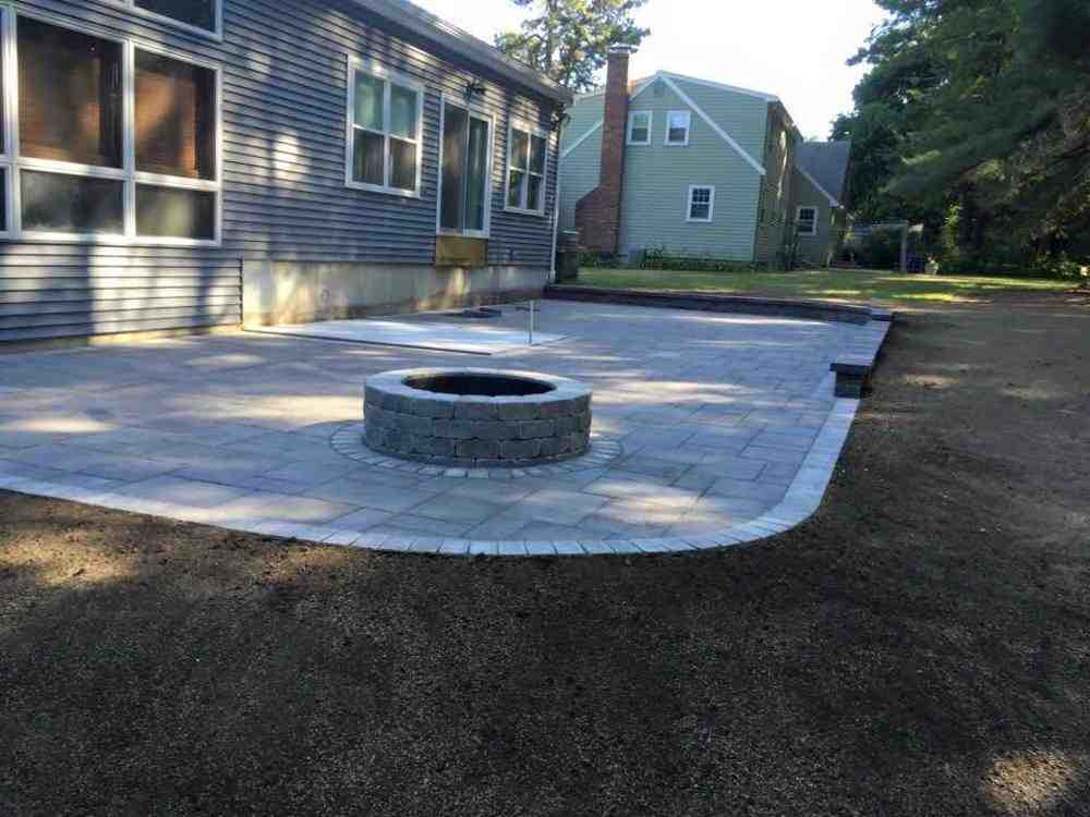 Retaining Wall Installation Experts – Because DIY Isn’t Always Your Friend