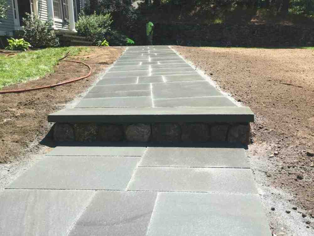 Unlock Your Yard’s Potential: A Guide to Mulching and Edging Services